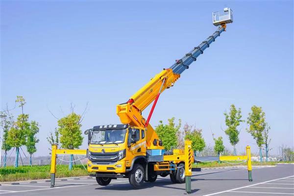 Xe nâng người làm việc trên cao Dongfeng 23m